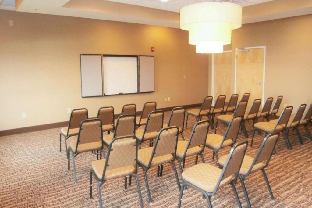 Comfort Suites Smyrna Exteriér fotografie